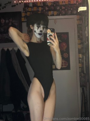 XXXZOMBIEZX Nude OnlyFans Photos #14