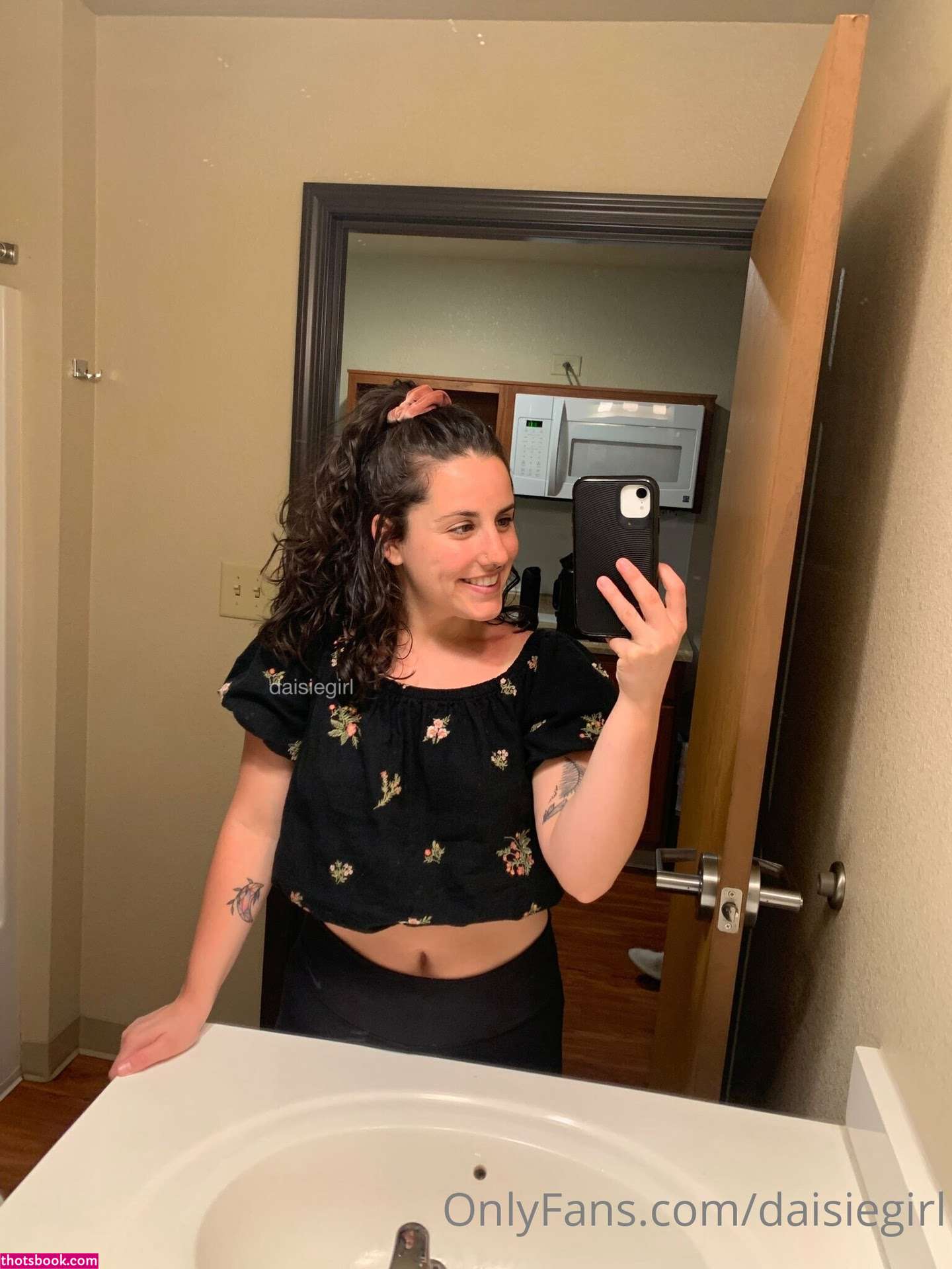 dimepiece petite wife daisiegirl Nude OnlyFans Photos #1 1199027