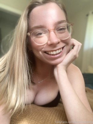 Lilahlavender Lavenderbxby Lilahlavenderxo Nude OnlyFans Photos #3