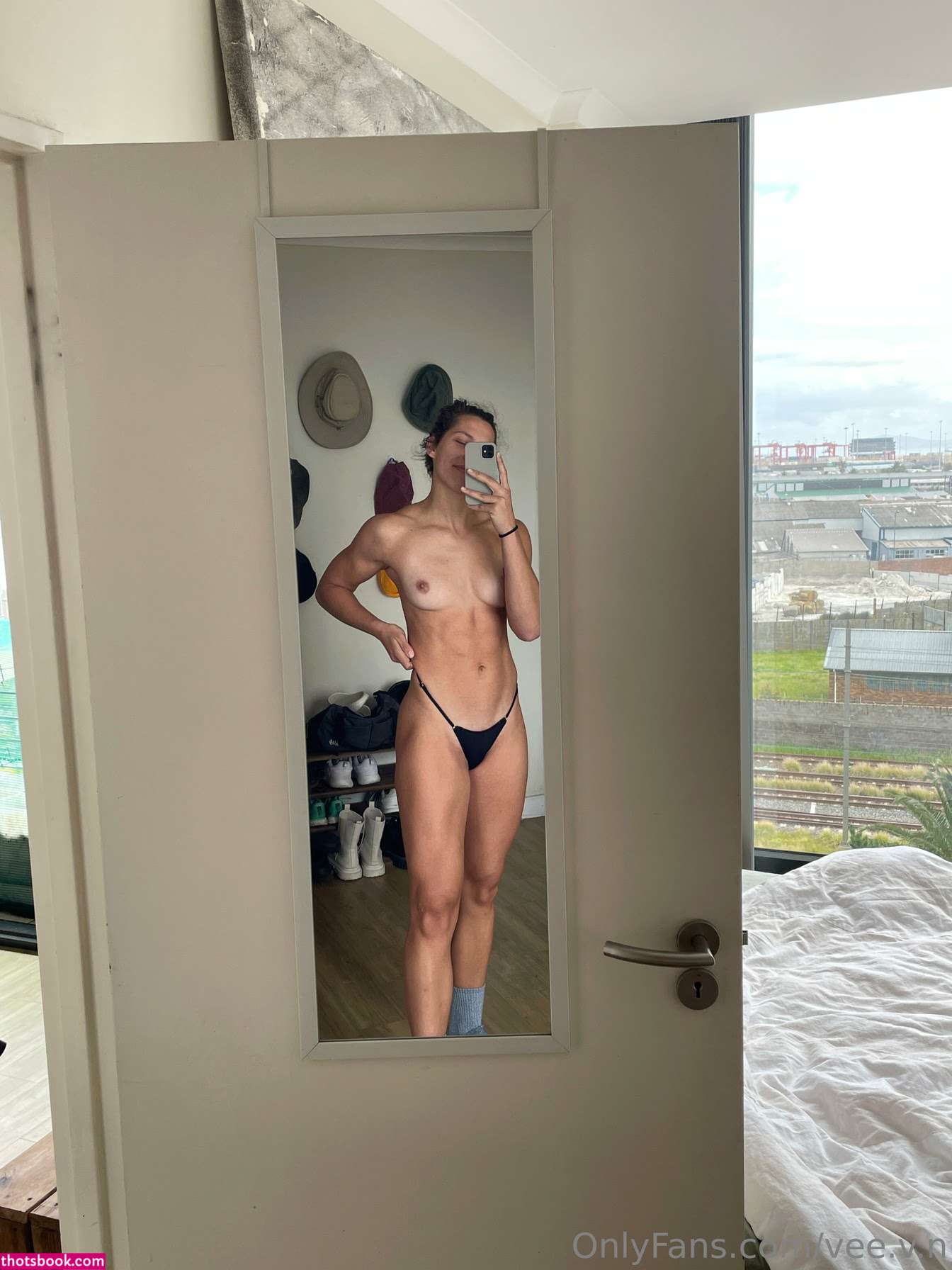 The nude hippie Nude Leaks OnlyFans Photos #6 1842850