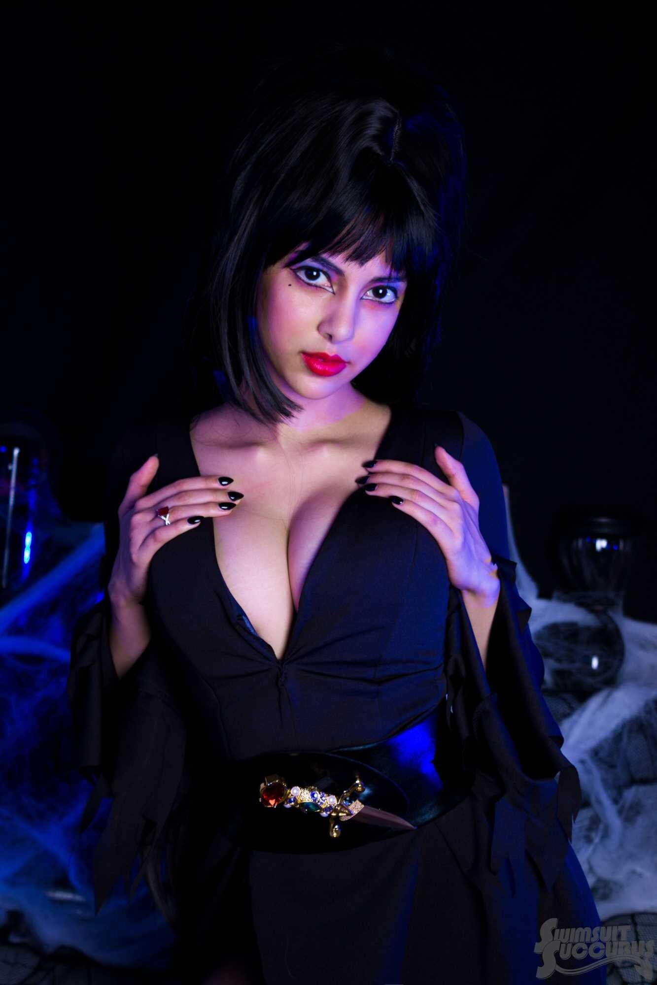 SwimsuitSuccubus – Elvira Nude 6888