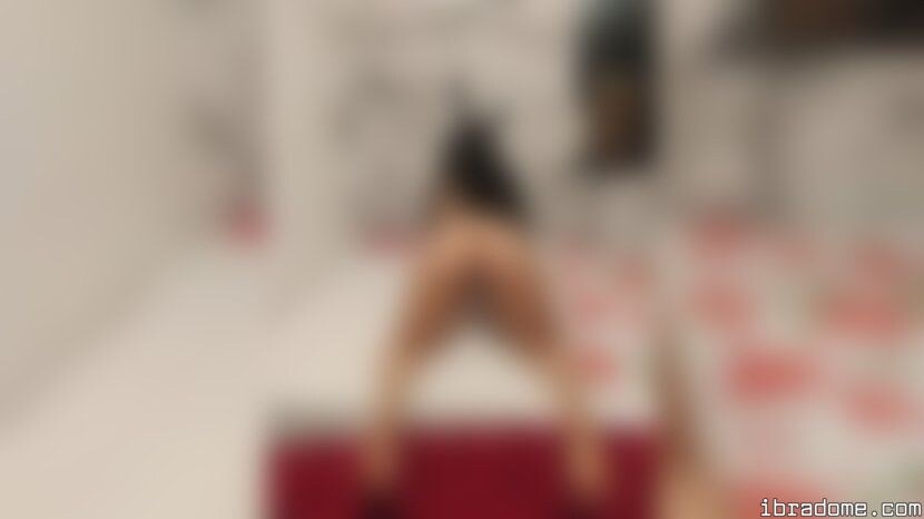 BR  Boss Serena Nudes 58977