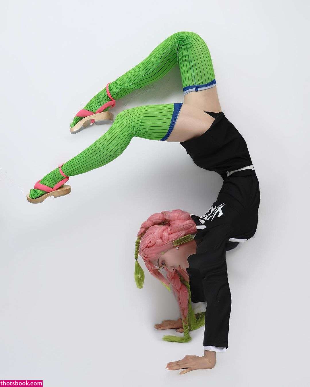 Yuan Herong Nude Photos #3 349172