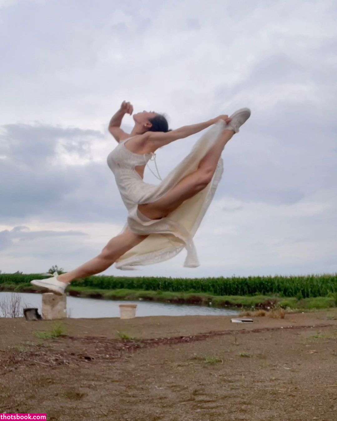 Yuan Herong Nude Photos #4 349182