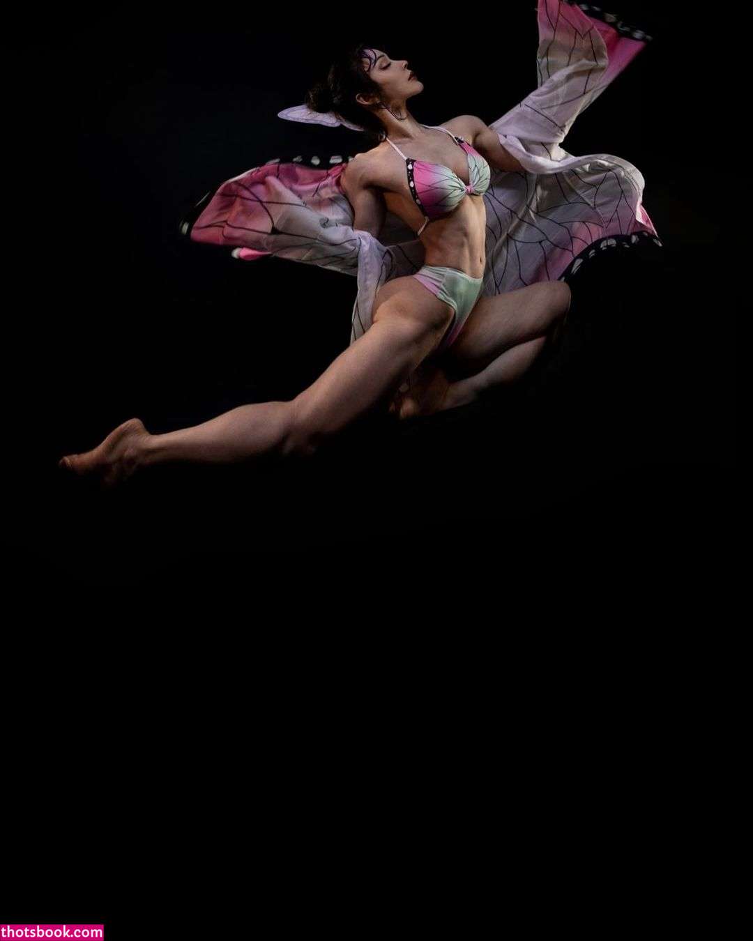 Yuan Herong Nude Photos #8 349631