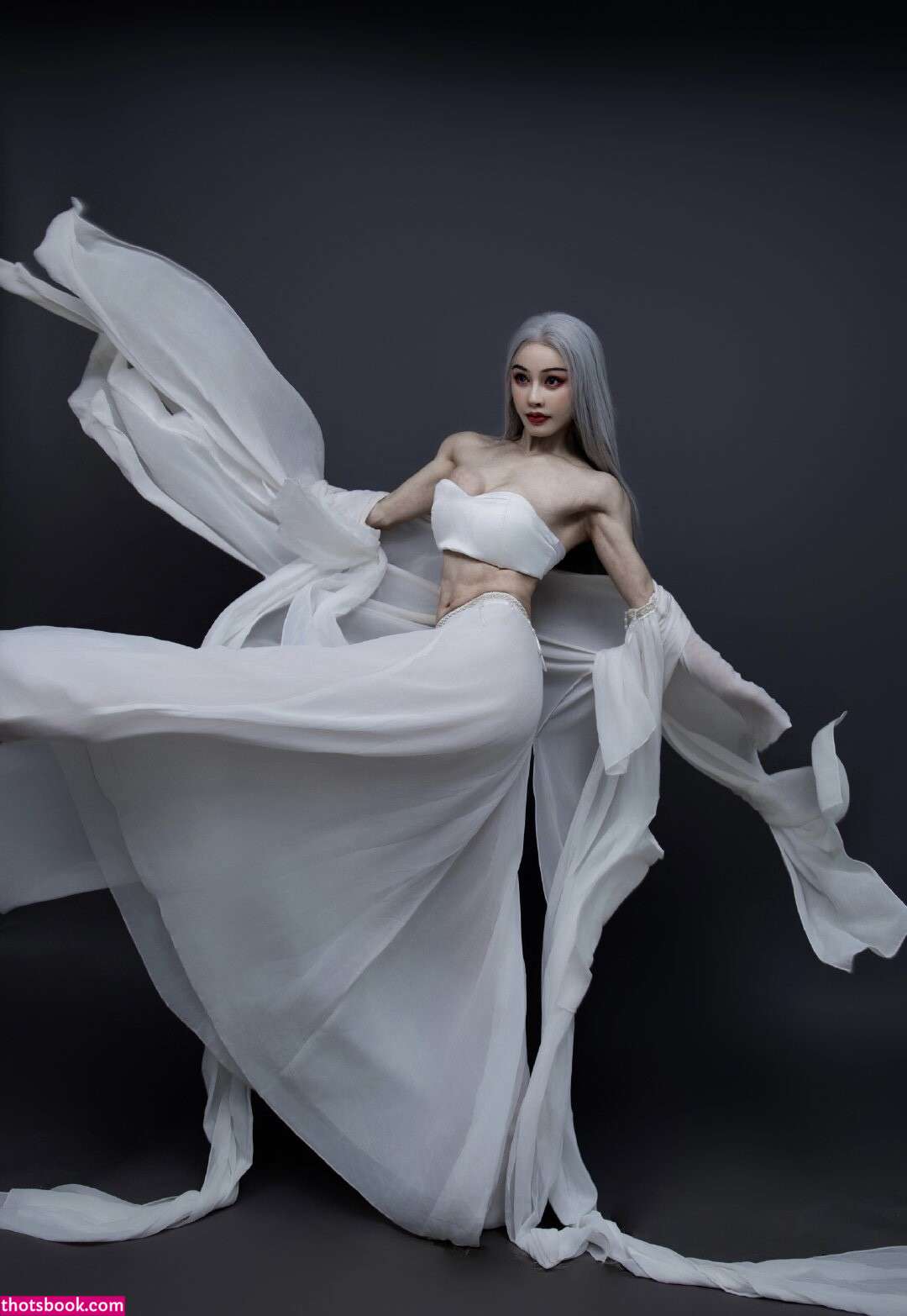 Yuan Herong Nude Photos #9 349635