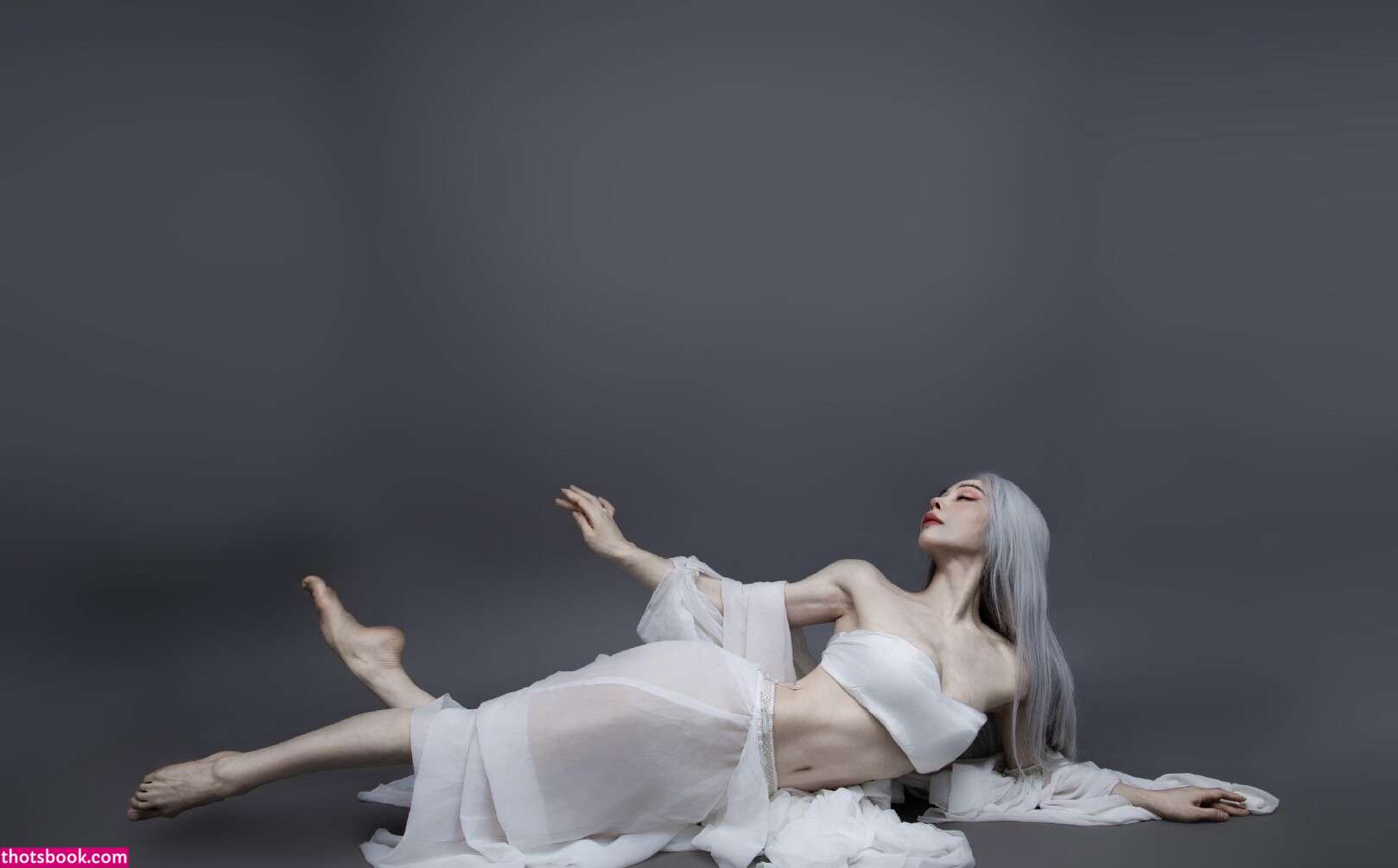 Yuan Herong Nude Photos #9 349639