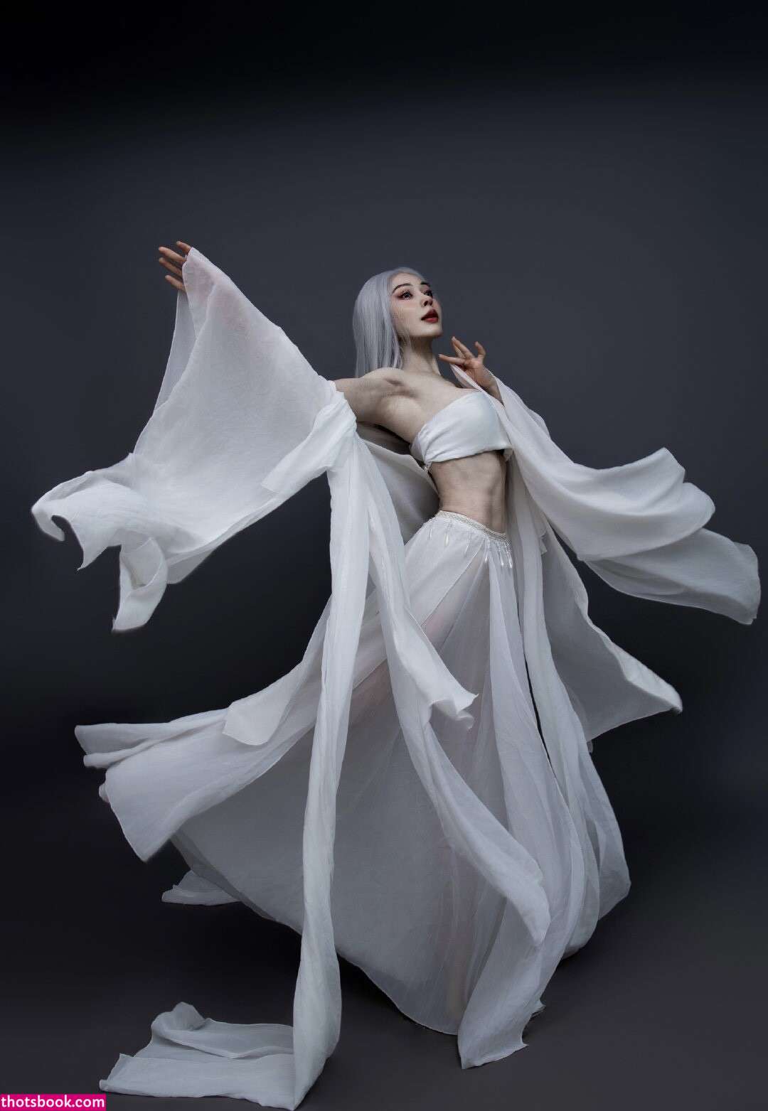 Yuan Herong Nude Photos #9 349642