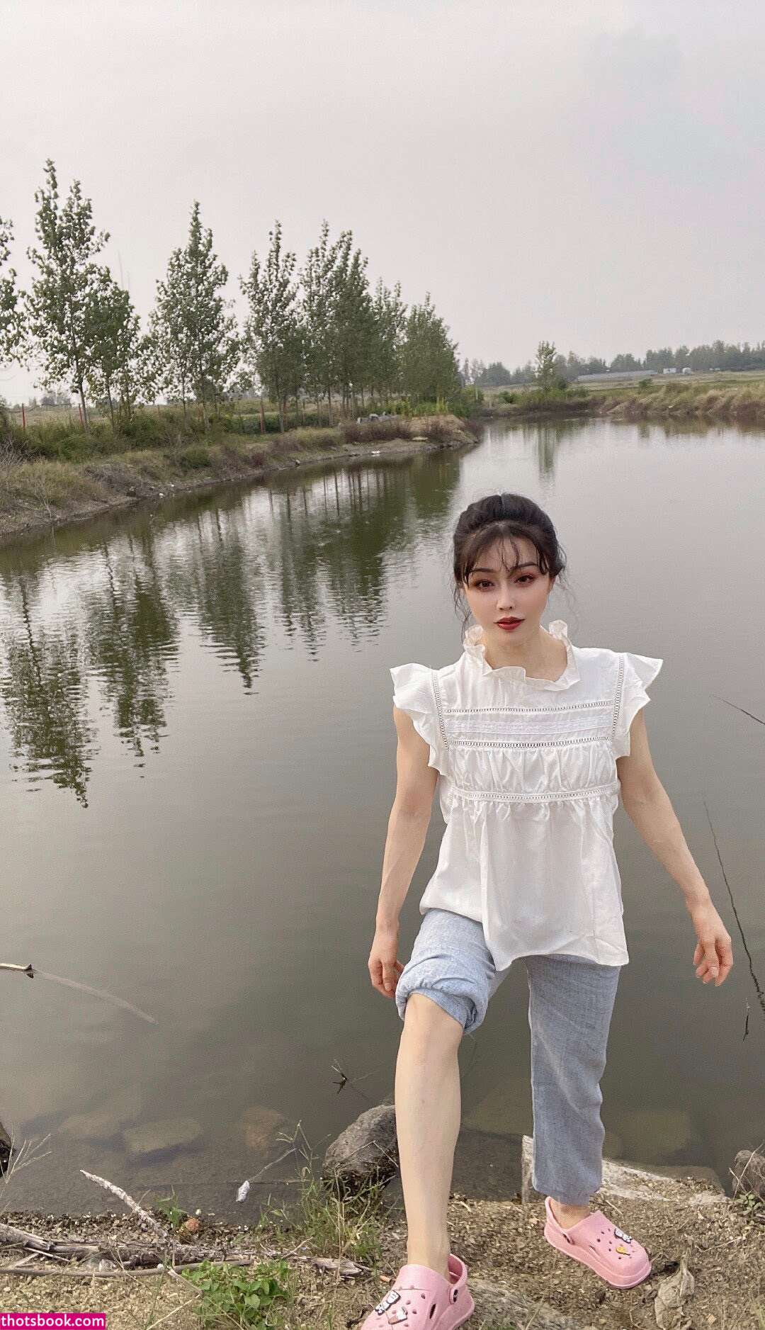 Yuan Herong Nude Photos #11 349654