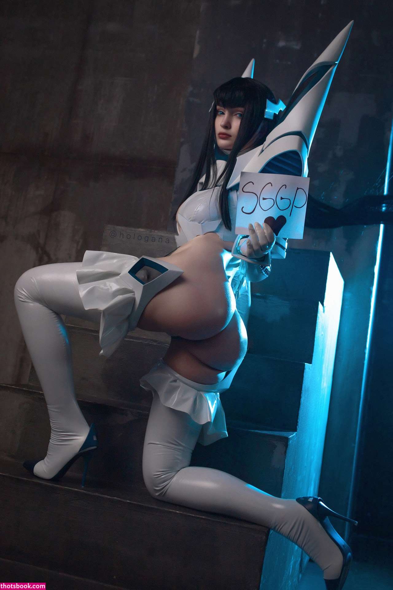 Anagoloh Nude Photos #14 343455