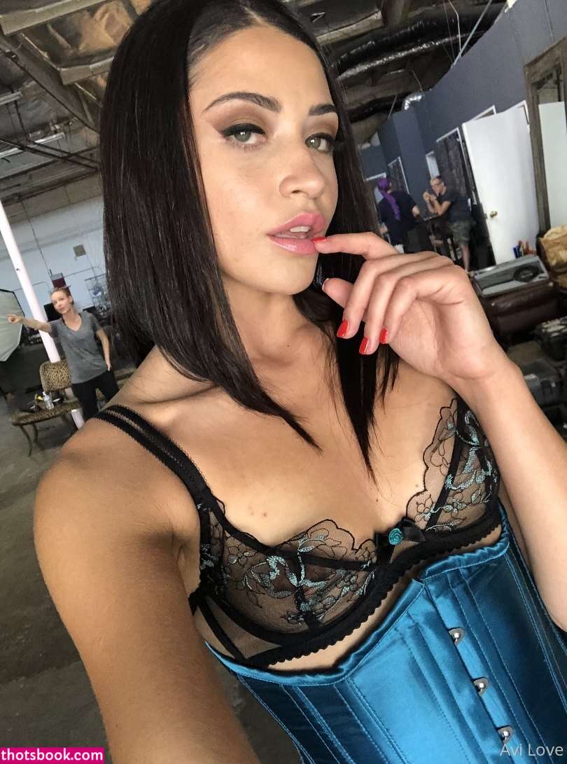 Avi Love Nude OnlyFans Photos #5 354431