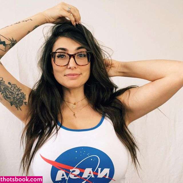 Dailyvitaminb Nude OnlyFans Photos #1 351335