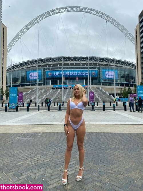 Astrid Wett Nude OnlyFans Photos #3 1102374