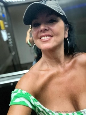 roxynerea Nude Leaks OnlyFans Photos #3