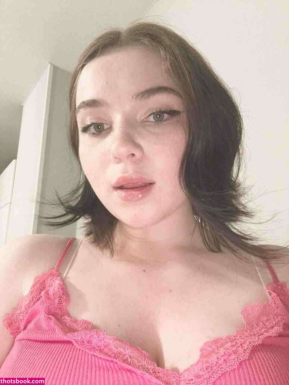ThuBoppre rosemaryleadley DevonaHutzler AllysonAird Nude Leaks OnlyFans Photos #5 1820788