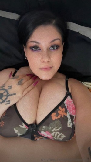 Thepixiepeanut Nude Leaks OnlyFans Photos #1