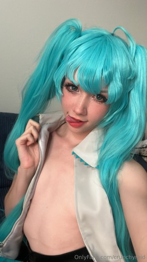 crunchyreid Nude Leaks OnlyFans Photos #6