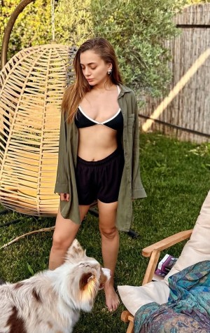 Damla Sonmez Nude Leaks OnlyFans Photos #4