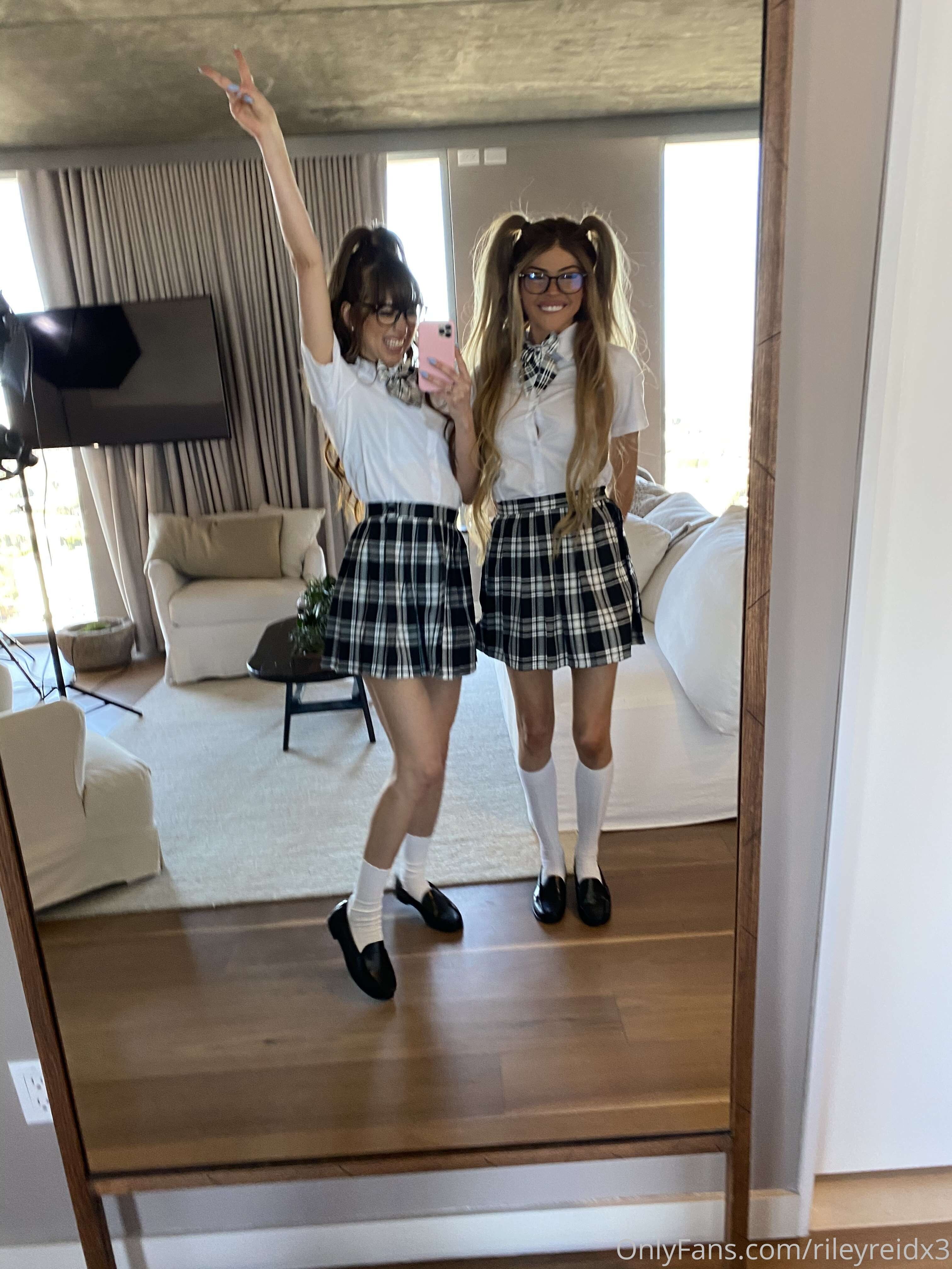 Kristen Hancher Leaked Photos 122143