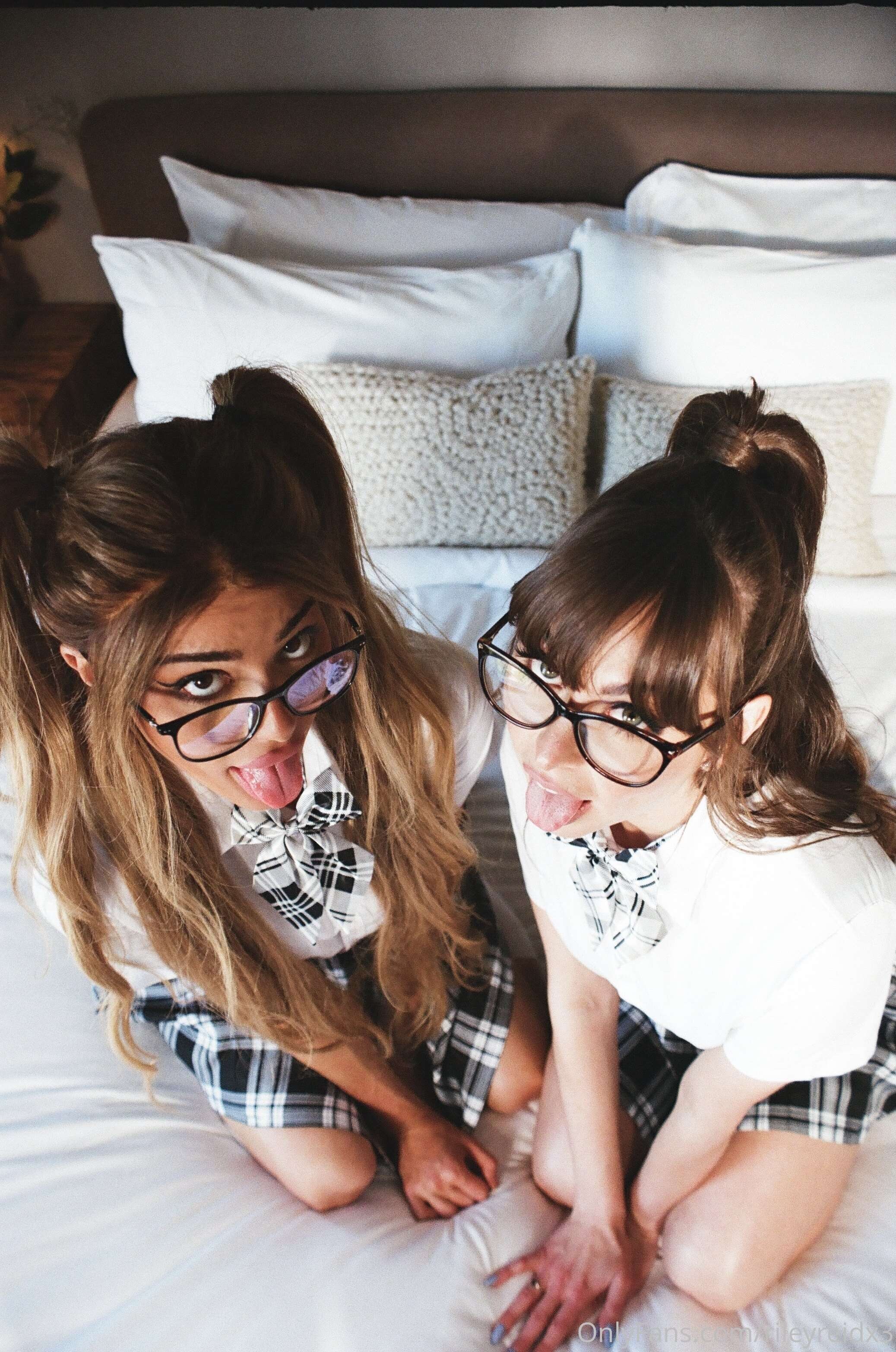 Kristen Hancher Leaked Photos 122156