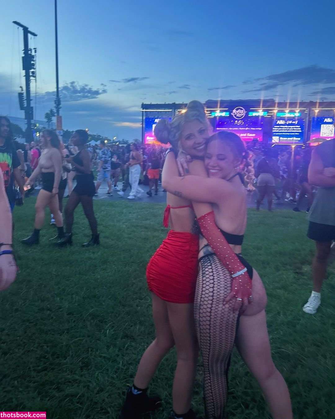 Cameron Rae Photos #3 275871