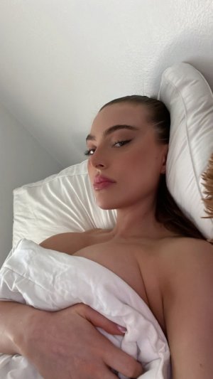 Julia Sandoval Nude OnlyFans Photos #16