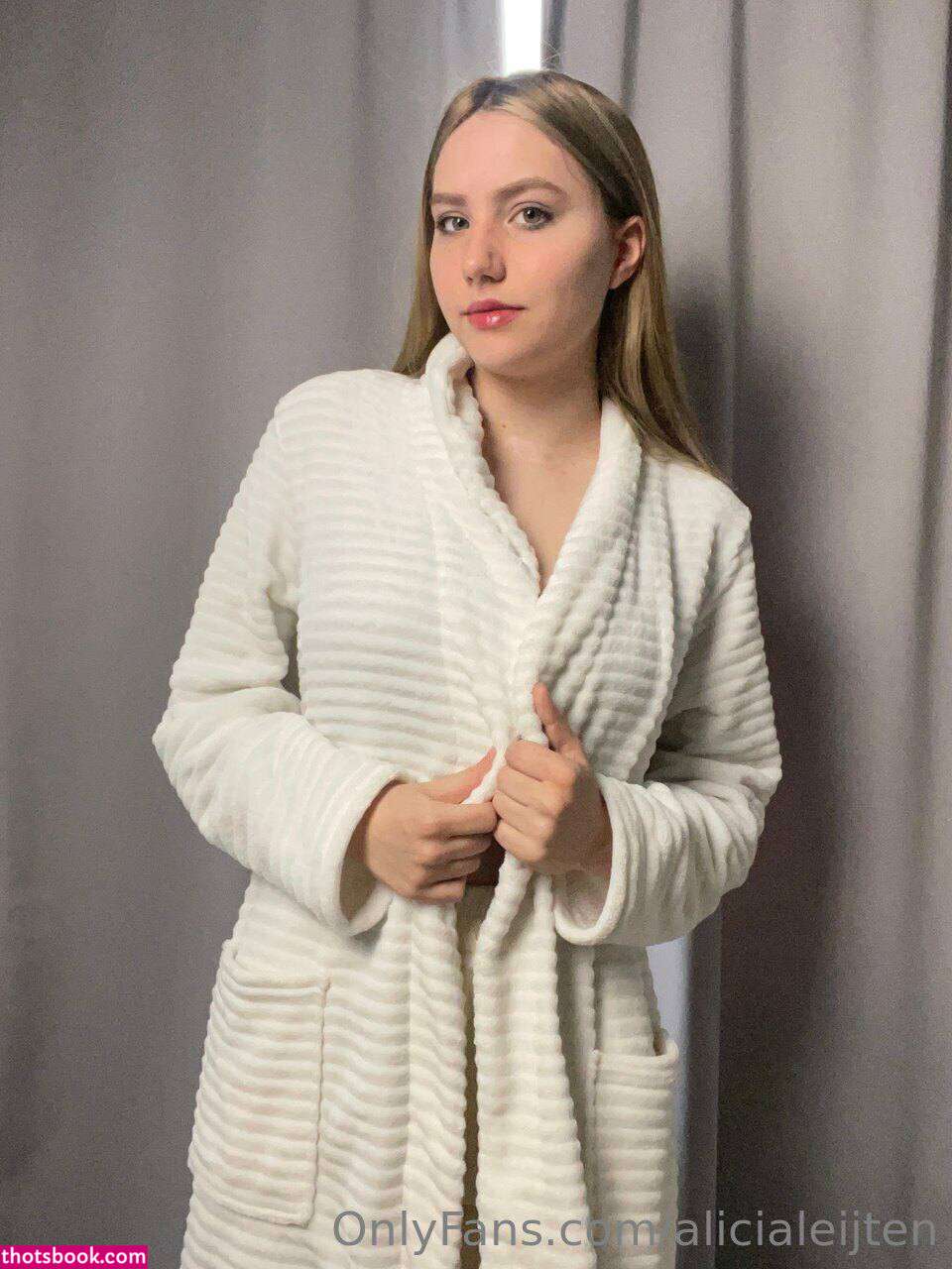 Gewoonalicia aka  alicialeijten Nude Photos #7 292945