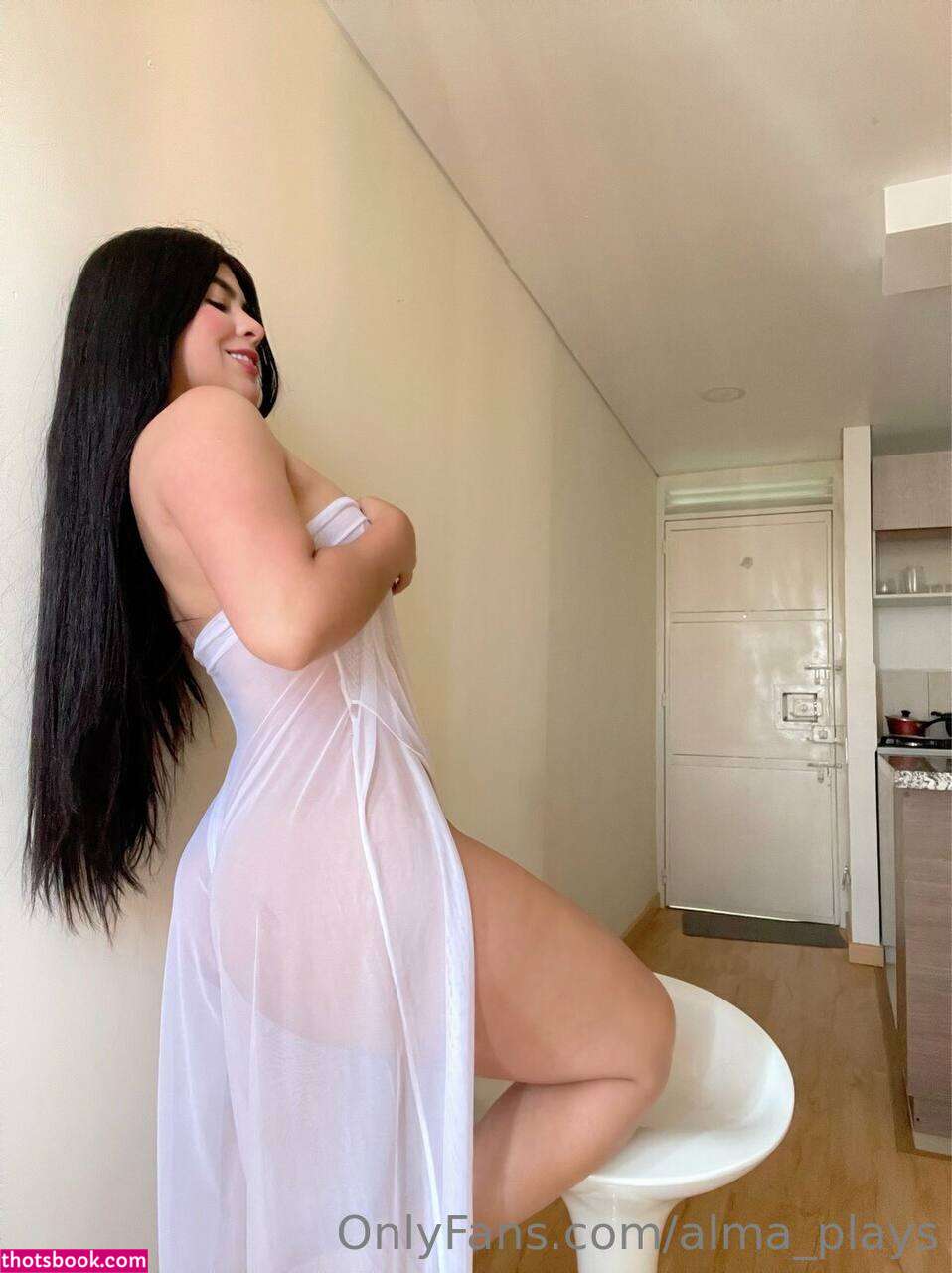 Alma plays OnlyFans Photos #1 282099