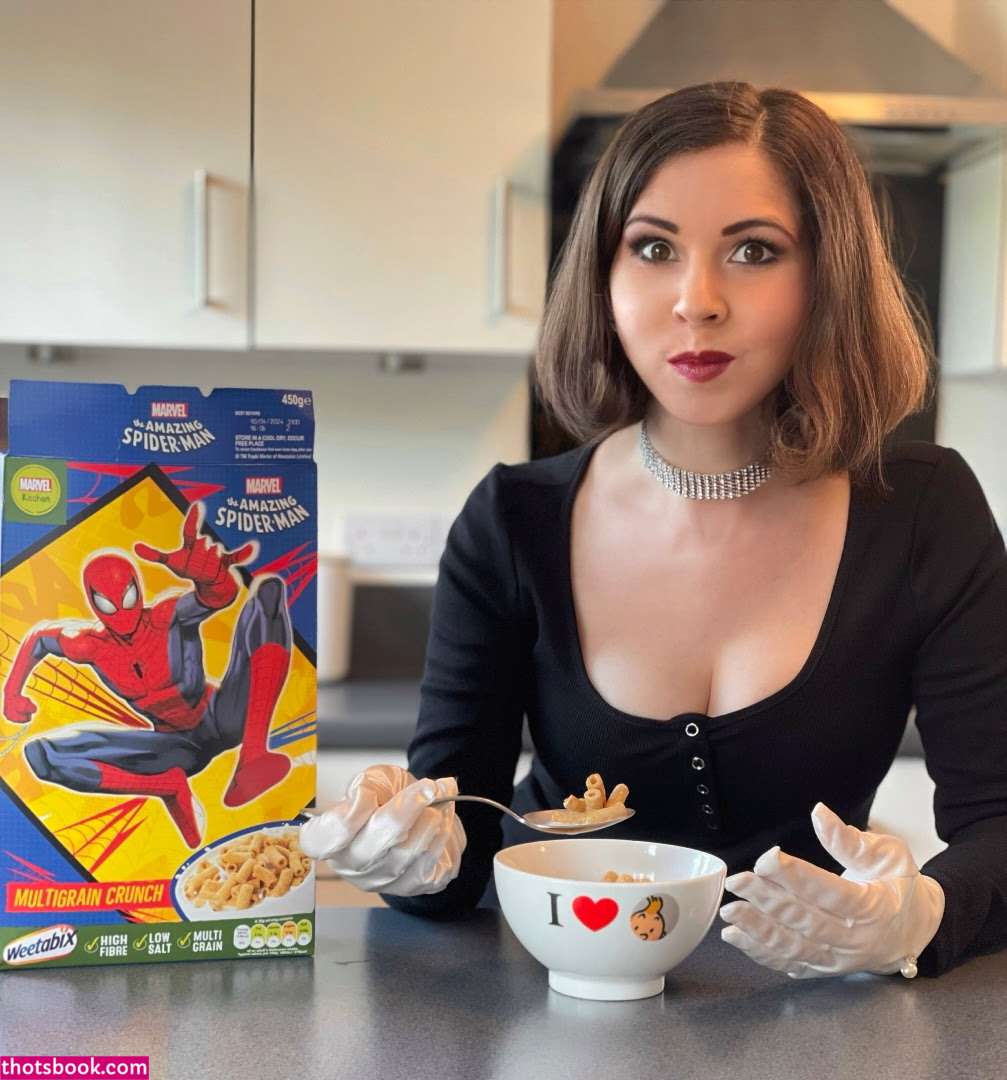 Abitoftotty Nude Photos #1 293594