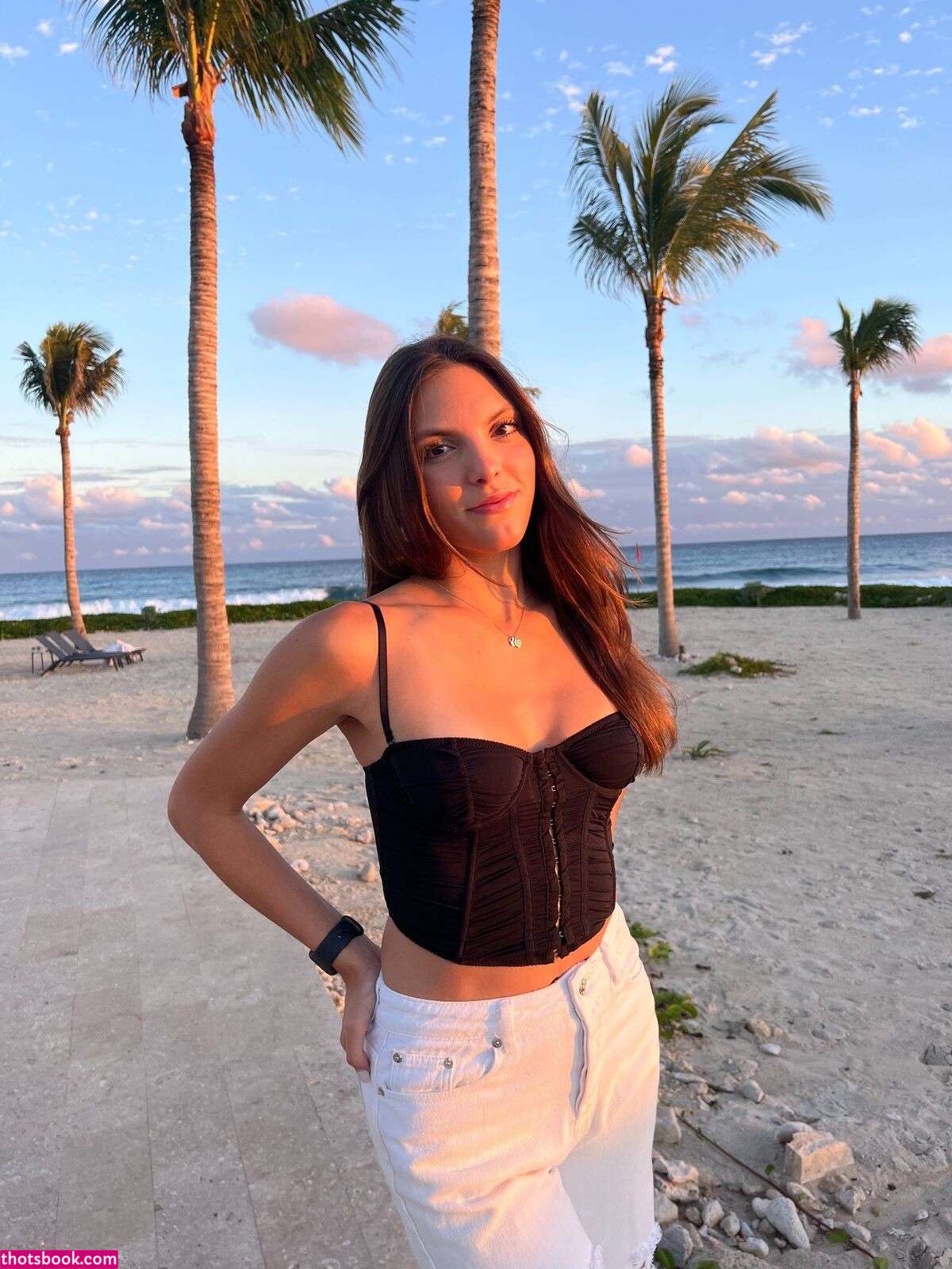 Jackie Aron Photos #1 280381