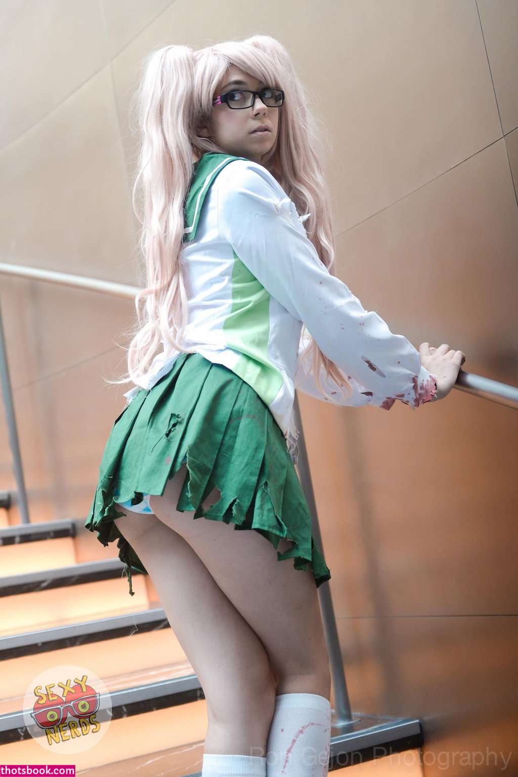 Uncanny Megan Nude Photos #16 298436