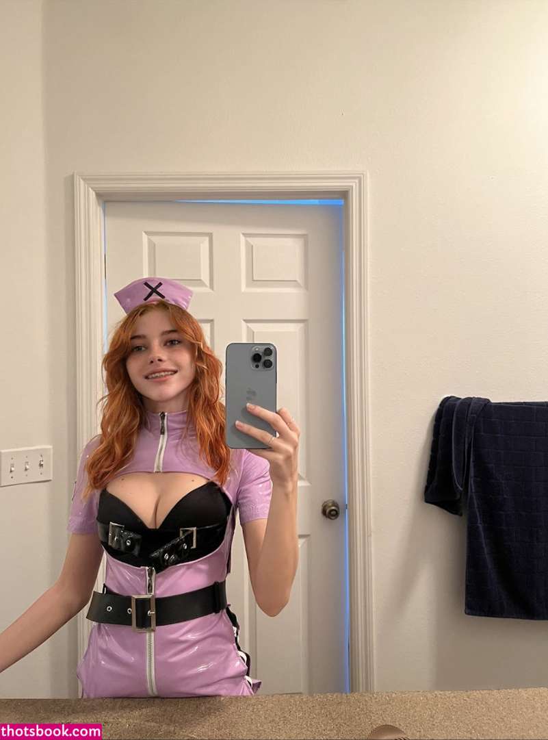 Zoe Moore Photos #5 272720