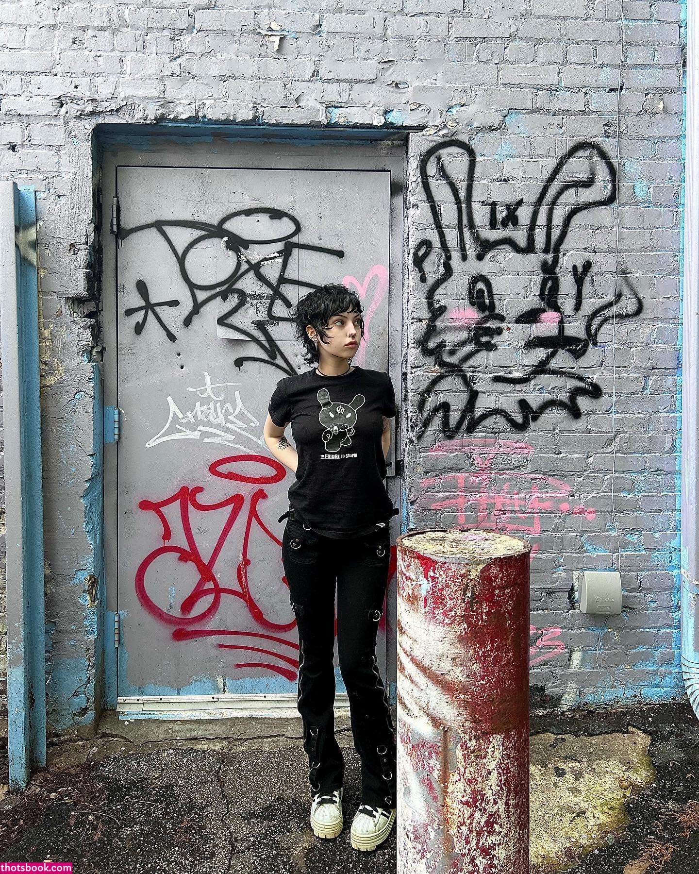 b4i1e3  b4il3e Nude Photos #6 302653