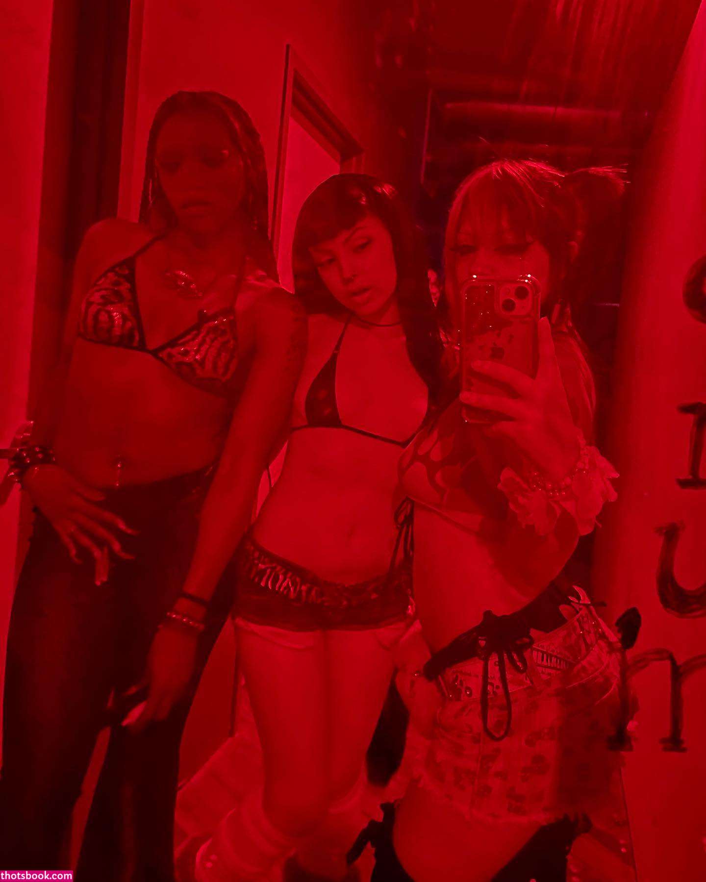 b4i1e3  b4il3e Nude Photos #13 303334