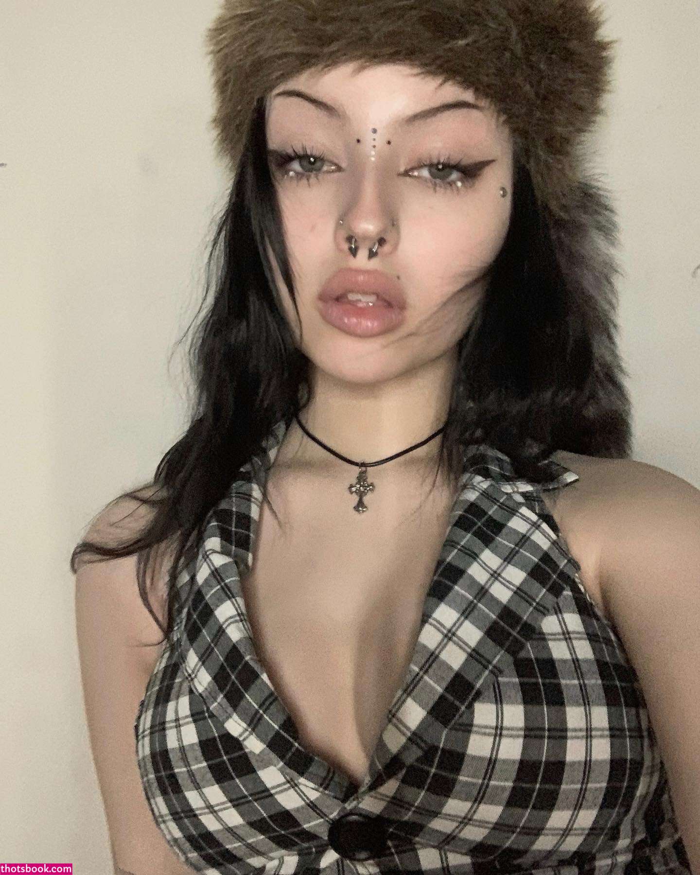 b4i1e3  b4il3e Nude Photos #15 303350