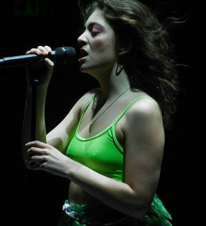 Lorde Photos #11