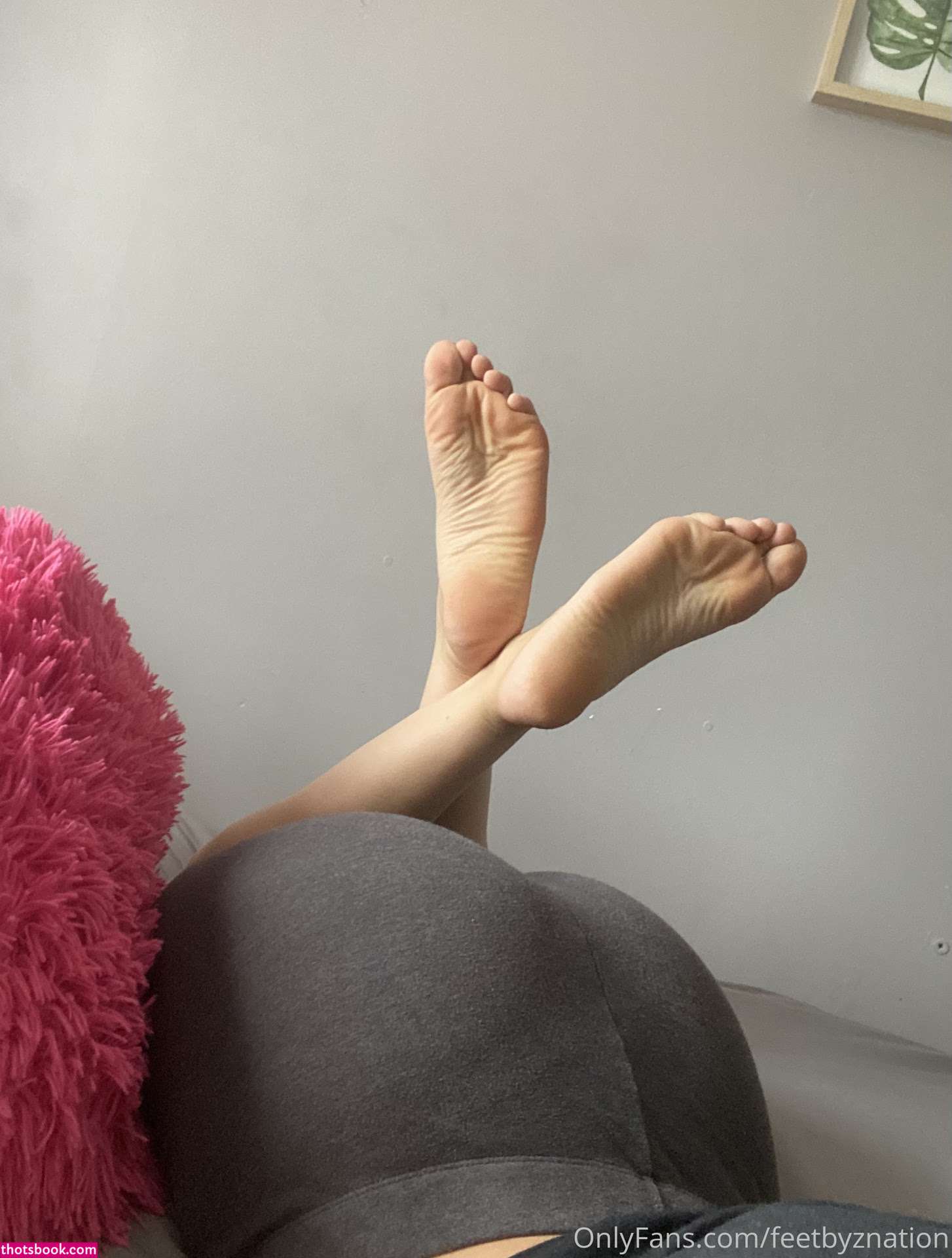 QueenZsFeet feetznation Nude OnlyFans Photos #8 1040309