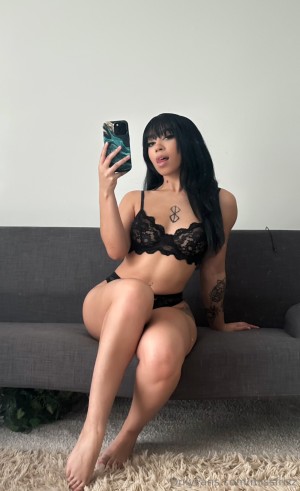 Frizzylifts Nude OnlyFans Photos #1