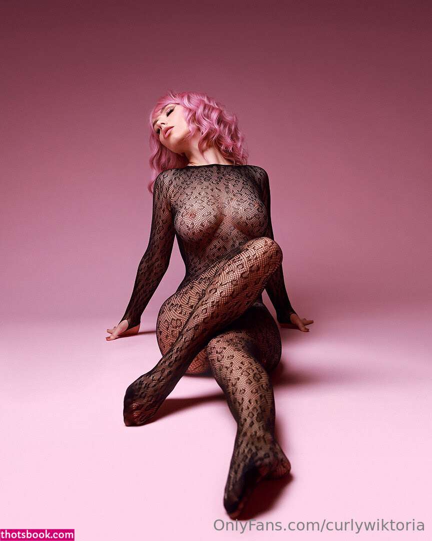 curlywiktoria wiktoria moldawiak Nude OnlyFans Photos #8 1065013