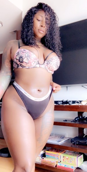 Barbee Bandz Nude OnlyFans Photos #11