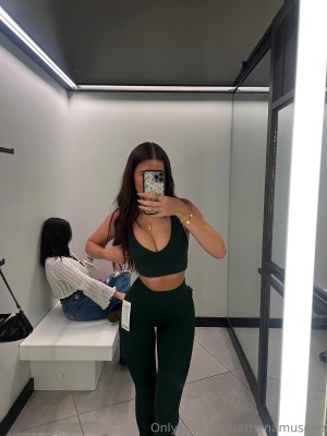 itsellableu Nude Leaks OnlyFans Photos #6