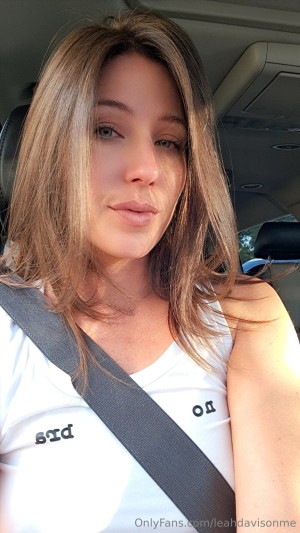 leahdavisonme Nude Leaks OnlyFans Photos #4