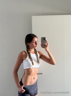 melts69 Nude Leaks OnlyFans Photos #1