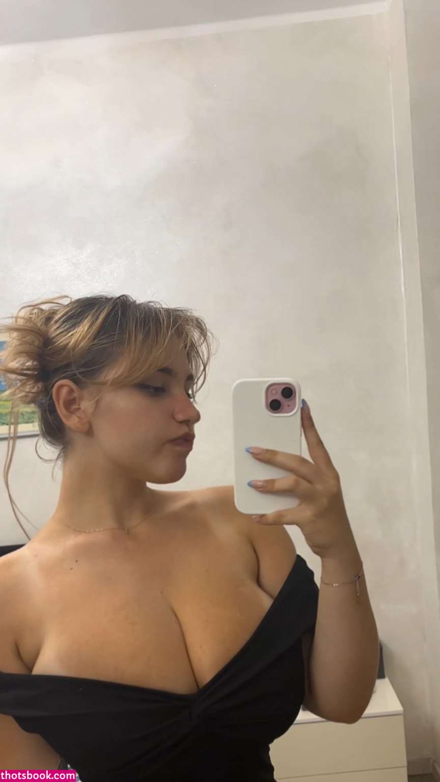 Chiri francesca Nude Leaks OnlyFans Photos #6 1740169