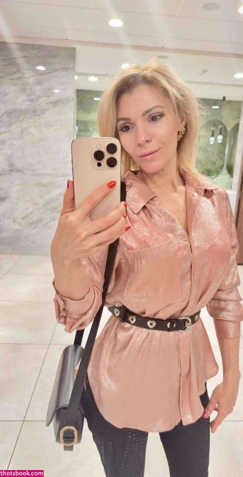 stepmom lola Nude Leaks OnlyFans Photos #5 1752755