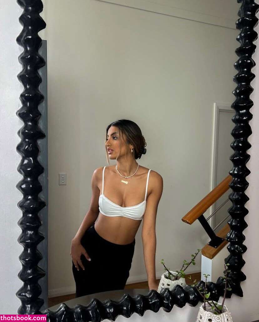 Diya Sharma Diyasharms Diyaasharms Nude Leaks OnlyFans Photos #2 1748106