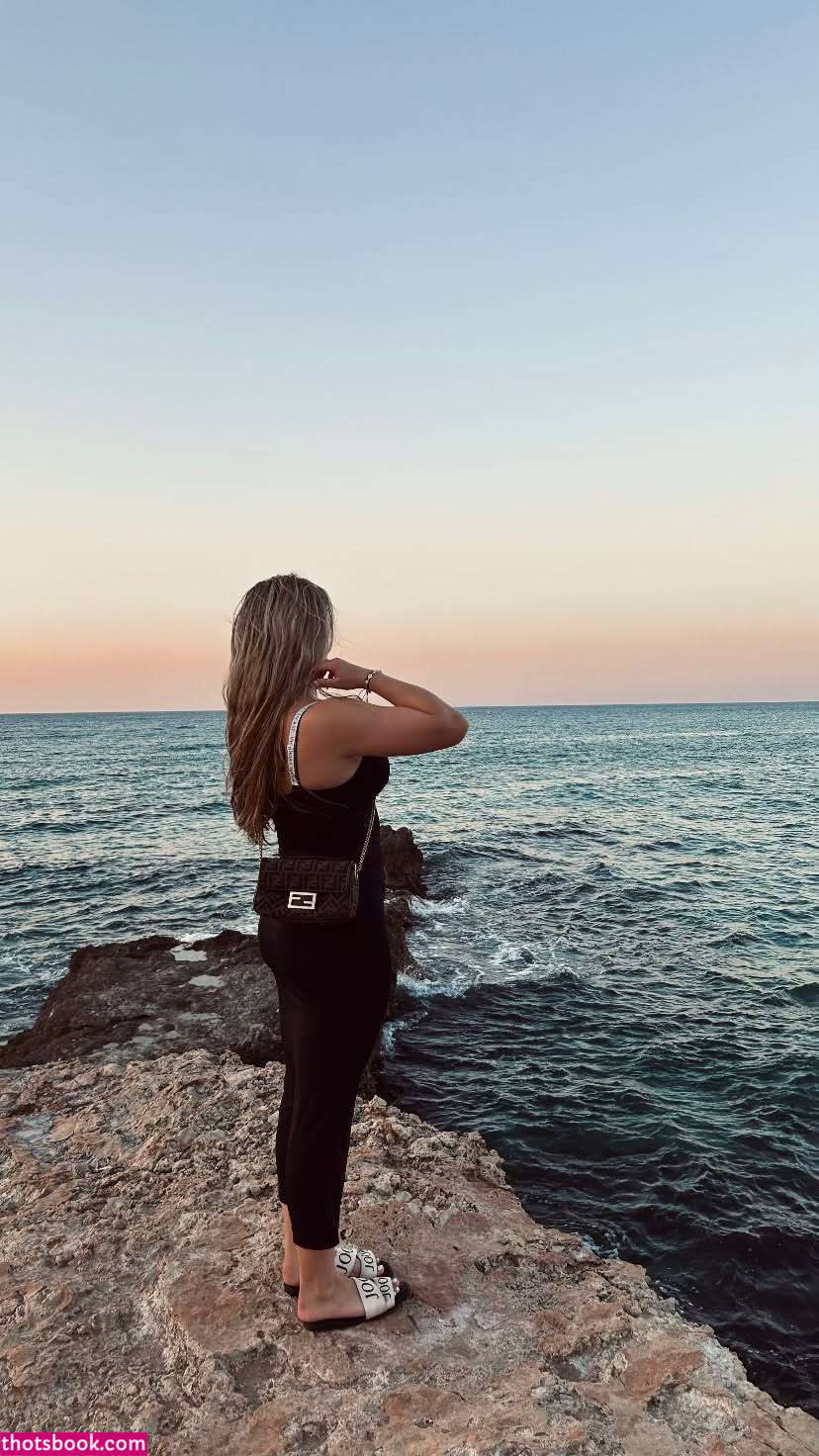 madeleine 1912 Nude Leaks OnlyFans Photos #5 1748698