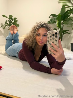 kyliezionvip Nude Leaks OnlyFans Photos #3