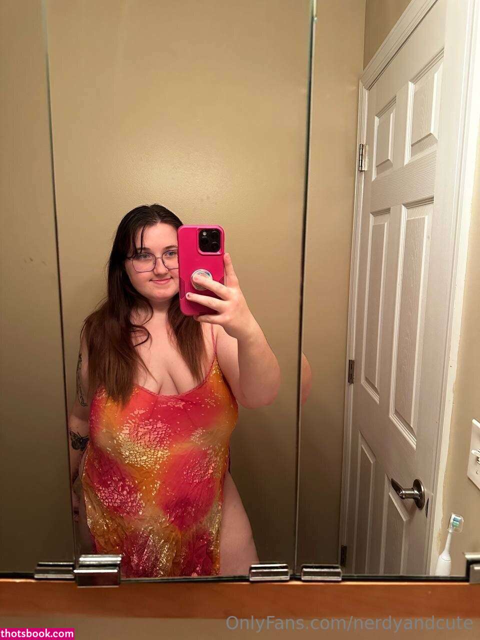 nerdyandcute Nude Leaks OnlyFans Photos #2 1777014