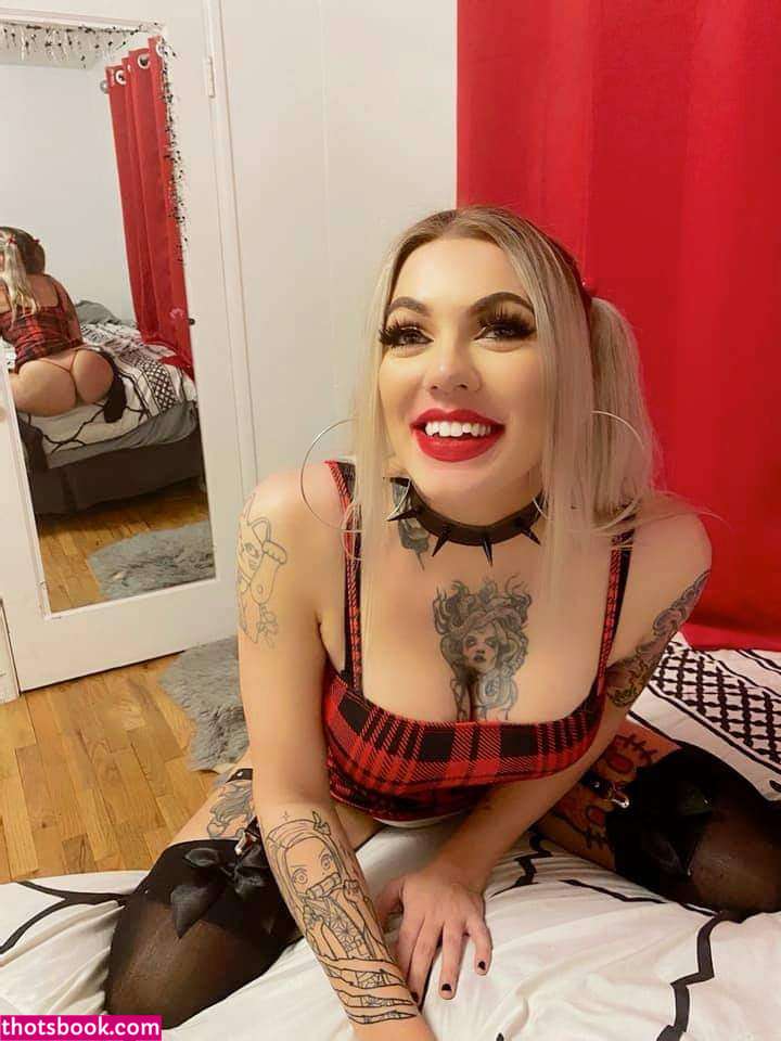 Roxi Riotxx Nude Leaks OnlyFans Photos #2 1758492